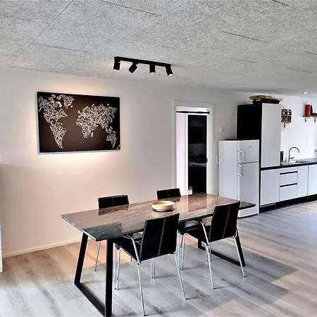 Stylish House W/ Master + Private Garden Apartment