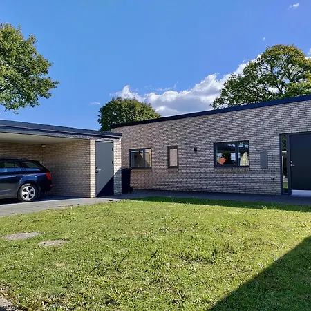 Stylish House W/ Master + Private Garden